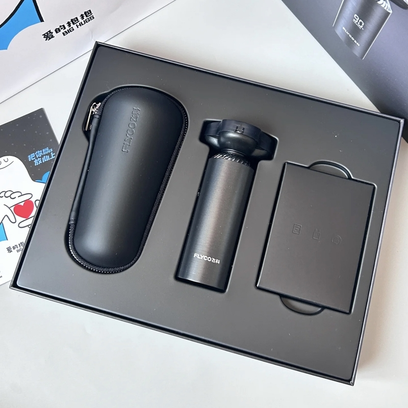 Macho Grooming Shaver